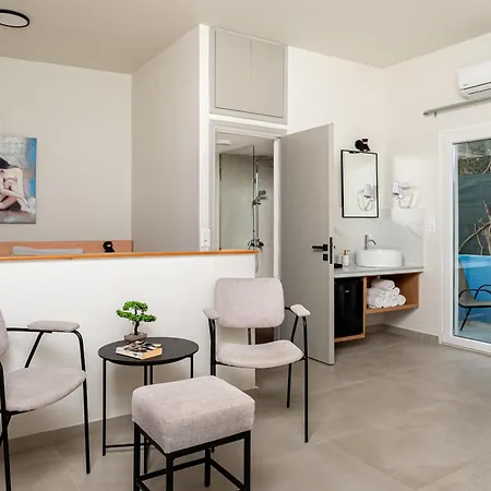 Emi Seaside Apartment *