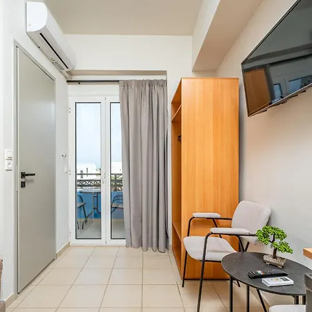 Emi Seaside Apartment